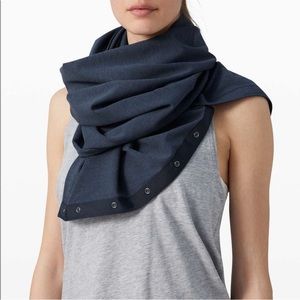 Lululemon snood vinyasa yoga wrap athletic wear